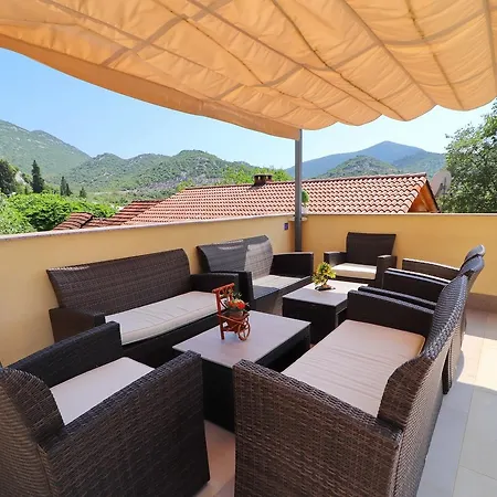Kokanovi Dvori Villa Ploče