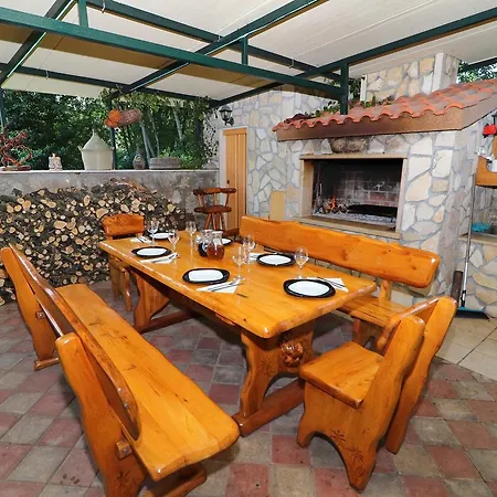 Villa Kokanovi Dvori Ploče